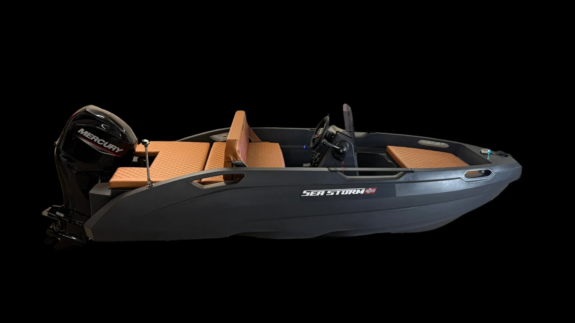 SeaStorm 13s – angled front
